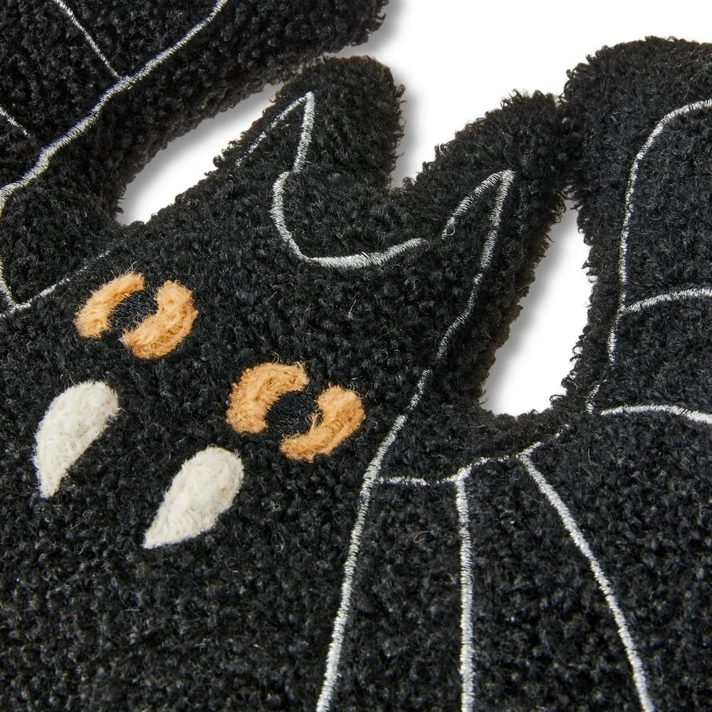 🆕Celebrate Bouclè Shaped Bat Accent Pillow